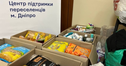 Зібрані маріупольцями продукти для постраждалих мешканців Херсонщини 